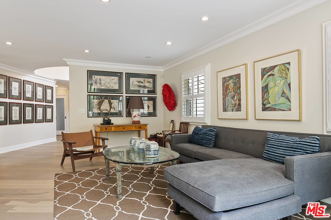 2150 Outpost Drive Los Angeles, CA 90068 - Photo 5 of 39