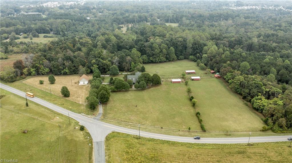 4365 Ebert Road Winston-Salem, NC 27127 - Photo 5 of 30 Gallery Image 5