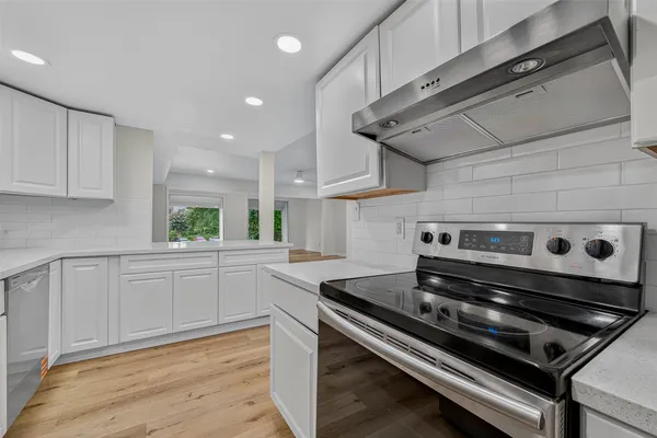 $2,250 | 12633 Memorial Drive, Unit 216, Houston, TX 77024
