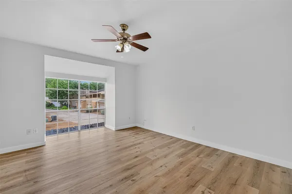 $2,250 | 12633 Memorial Drive, Unit 216, Houston, TX 77024