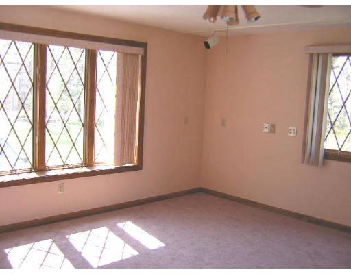 32 Doyle Road Holden, MA 01520 - Photo 8 of 11 Gallery Image 8