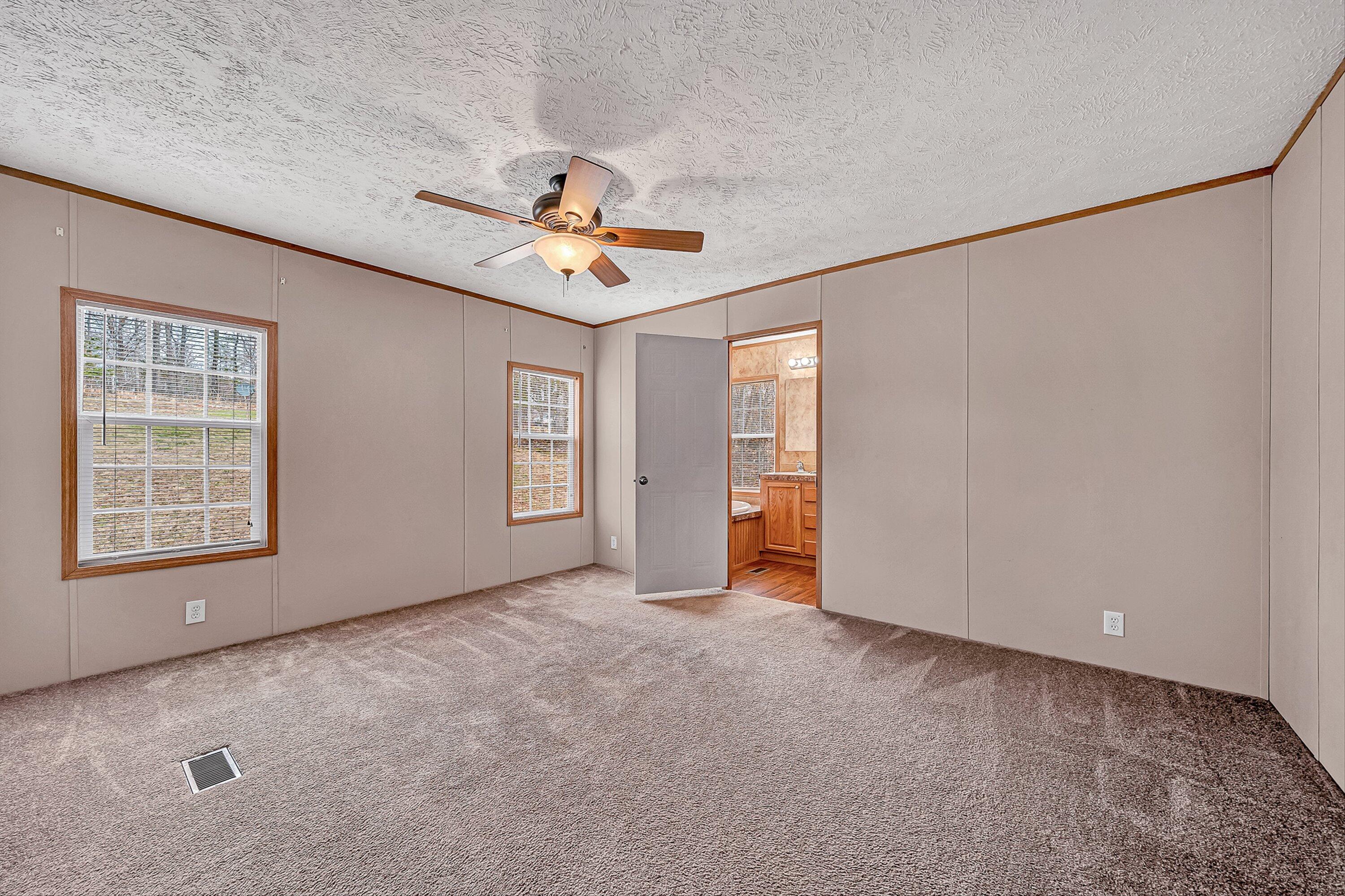 1081 Owen Ridge Lane Goodview, VA 24095 - Photo 14 of 31 13-VM-08196