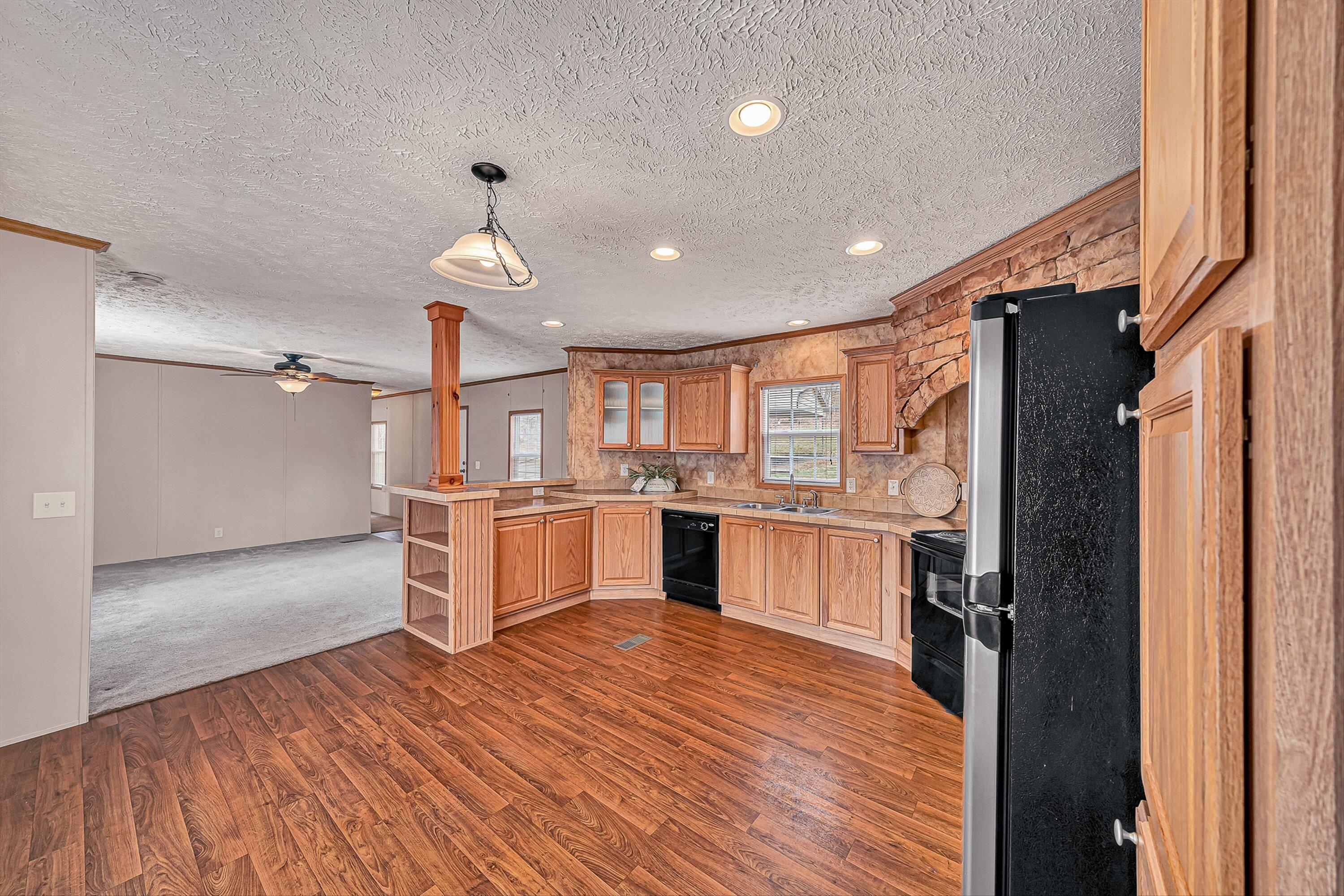 1081 Owen Ridge Lane Goodview, VA 24095 - Photo 10 of 31 09-VM-08184