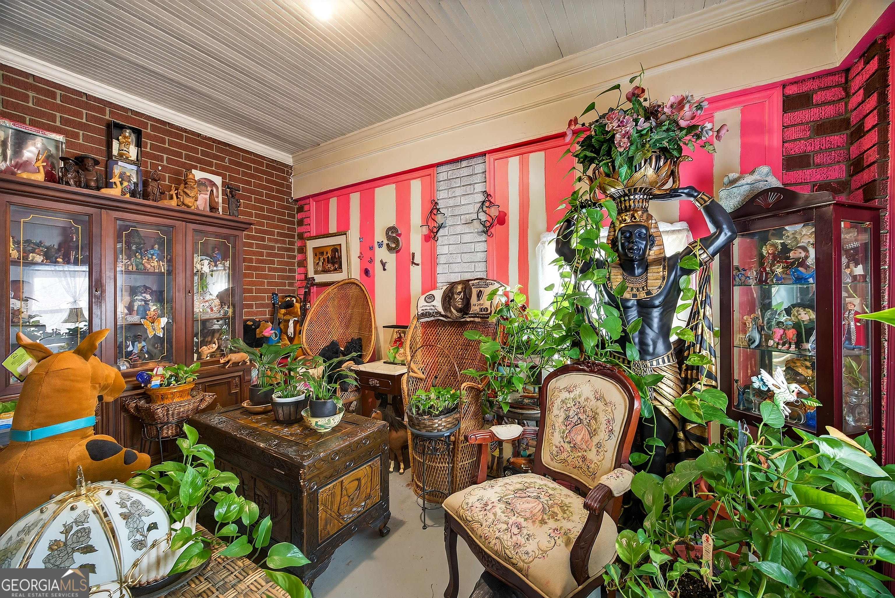 1695 Beecher Street Southwest Atlanta, GA 30310 - Photo 7 of 23 a outdoor living space with furniture