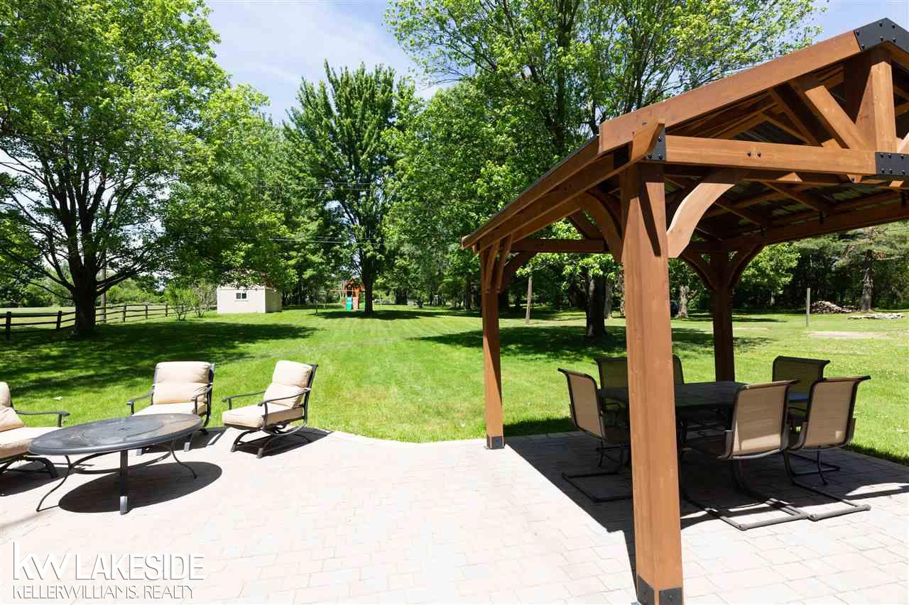 23433 Dayton Road Armada, MI 48005 - Photo 3 of 24