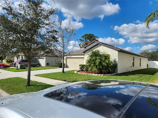 $364,900 | 39567 Dawson Chase Drive, Zephyrhills, FL 33540