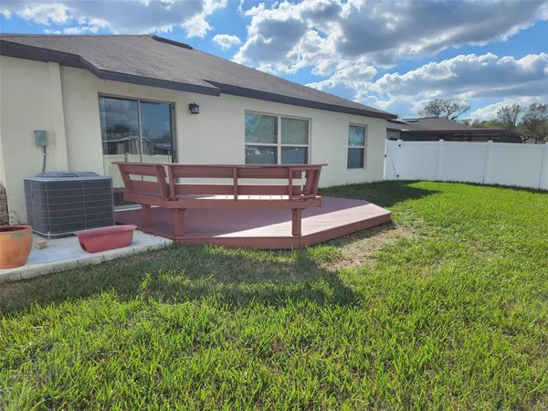 $364,900 | 39567 Dawson Chase Drive, Zephyrhills, FL 33540