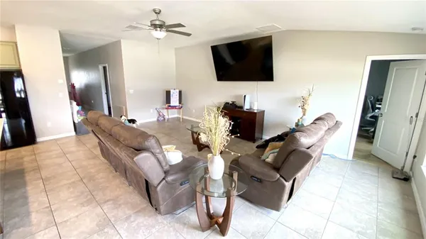 $364,900 | 39567 Dawson Chase Drive, Zephyrhills, FL 33540