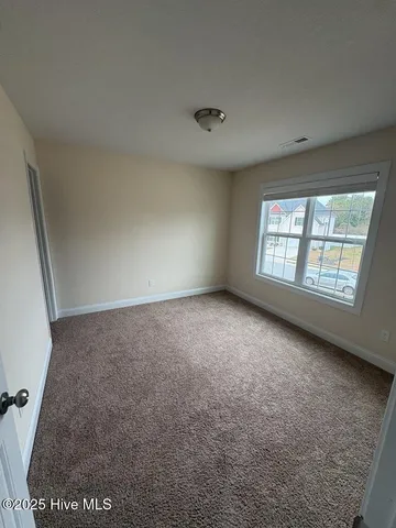 $2,300 | 304 Little Egret Lane, Swansboro, NC 28584