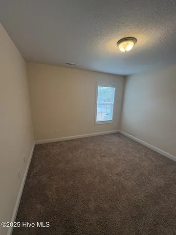 $2,300 | 304 Little Egret Lane, Swansboro, NC 28584