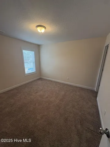 $2,300 | 304 Little Egret Lane, Swansboro, NC 28584