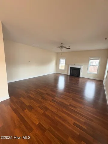 $2,300 | 304 Little Egret Lane, Swansboro, NC 28584