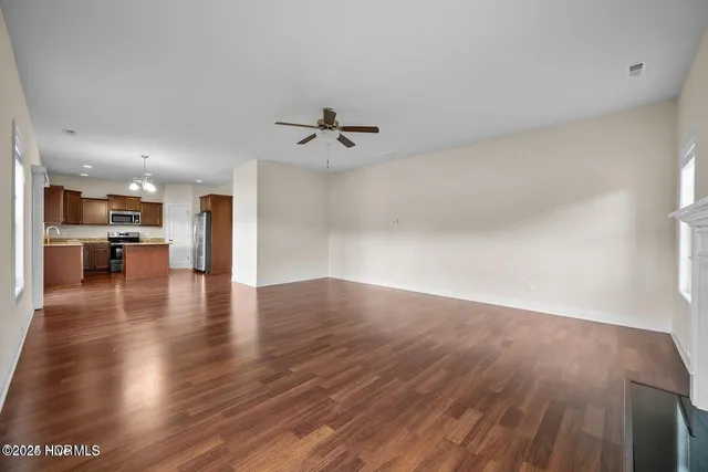 $2,300 | 304 Little Egret Lane, Swansboro, NC 28584