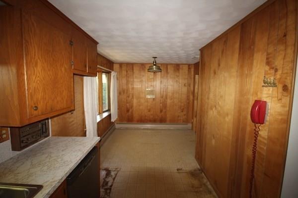 87 Lebaron Street Fall River, MA 02720 - Photo 5 of 29 Gallery Image 5