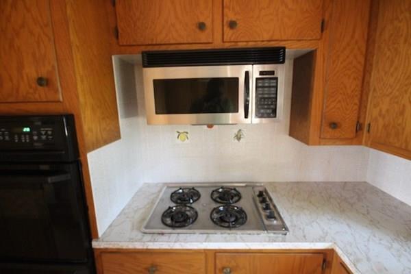 87 Lebaron Street Fall River, MA 02720 - Photo 7 of 29 Gallery Image 7