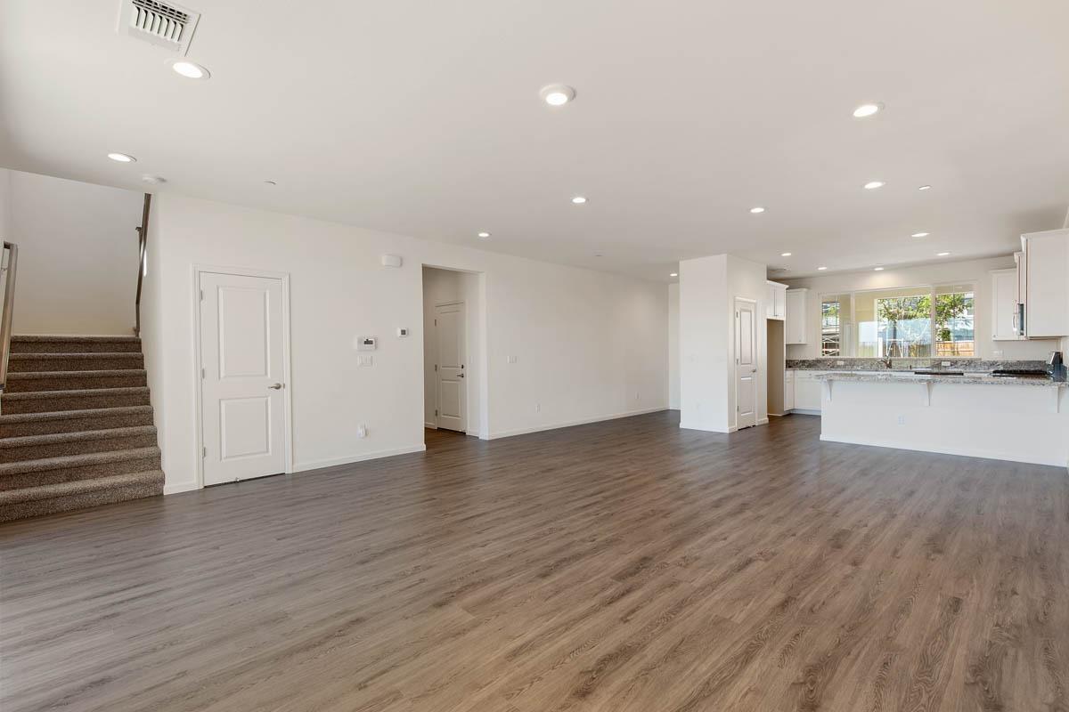 4350 Hillside Road Madera, CA 93636 - Photo 2 of 8 Gallery Image 2
