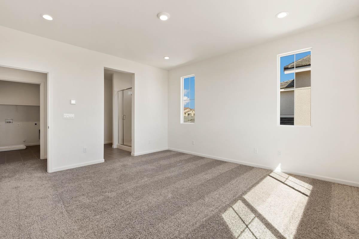 4350 Hillside Road Madera, CA 93636 - Photo 7 of 8 Gallery Image 7