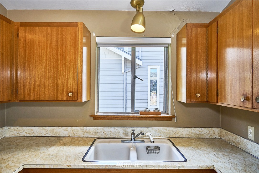 603 Grant Avenue South Renton, WA 98057 - Photo 8 of 21 Gallery Image 8