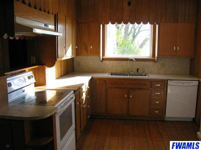 7055 State Rte 101 Spencerville, IN 46788 - Photo 3 of 11