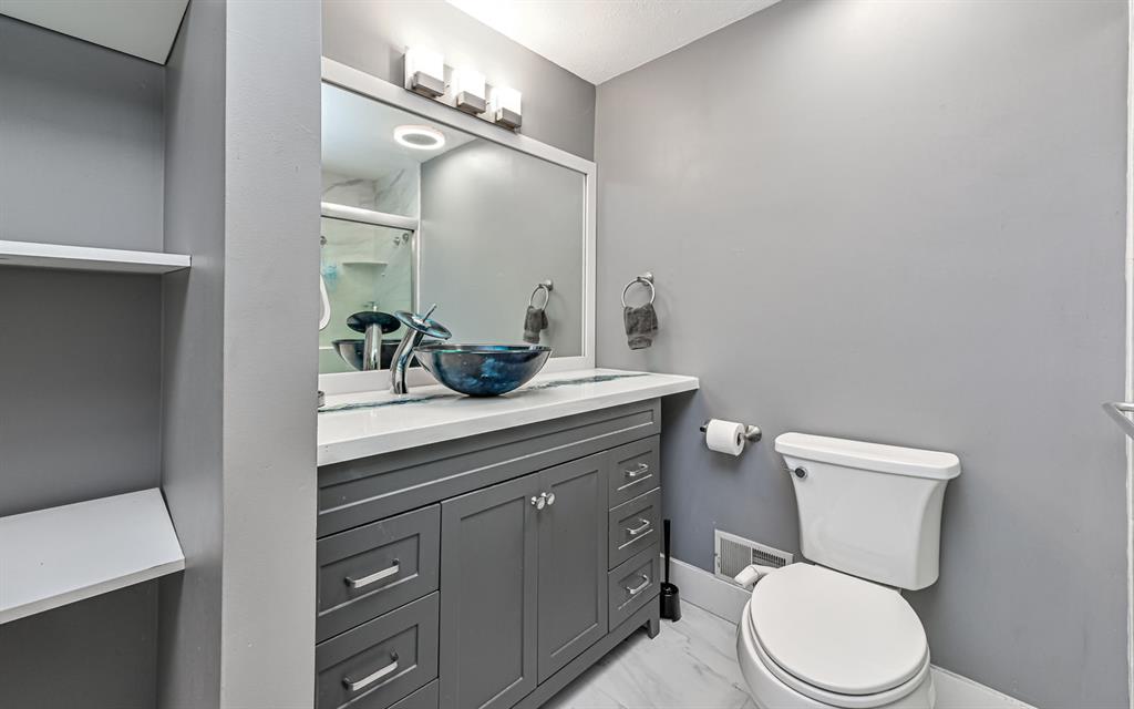 2572 B Grouse Ridge Wexford, PA 15090 - Photo 17 of 28