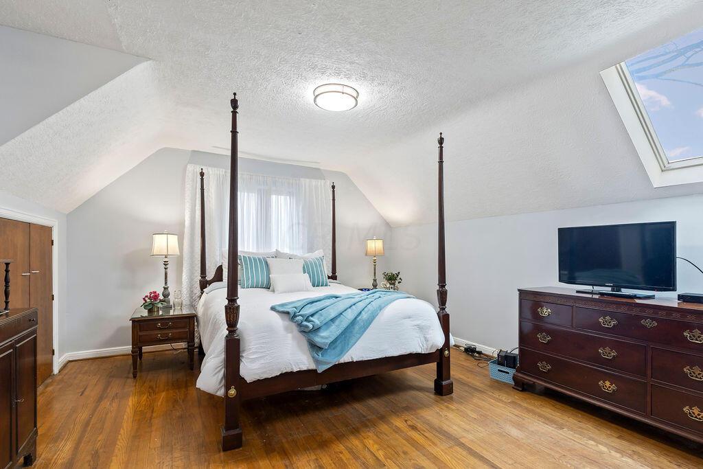 2584 Chester Road Columbus, OH 43221 - Photo 26 of 49 Large second bedroom with hardwood floors