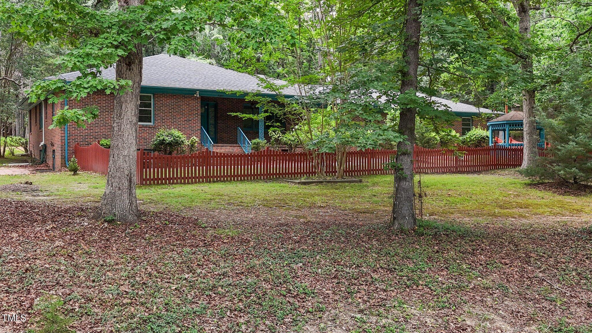 5211 Summit Ridge Drive Durham, NC 27712 - Photo 5 of 53 4-web-or-mls-DJI_20240613141658_0131_D