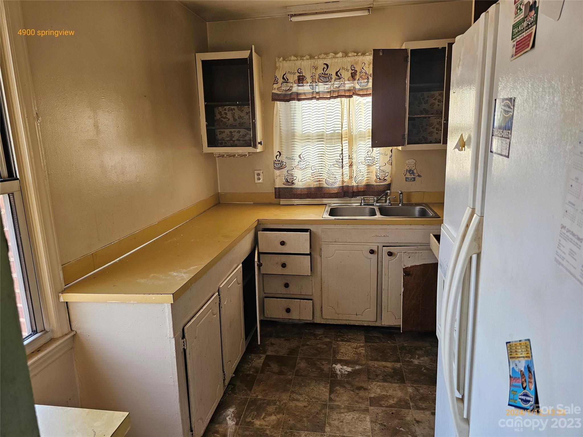 4900 Springview Road Charlotte, NC 28213 - Photo 4 of 11 Gallery Image 4