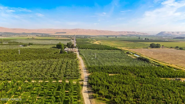 $850,000 | Nka Nka Jones / Riggs Road, Wapato, WA 98951