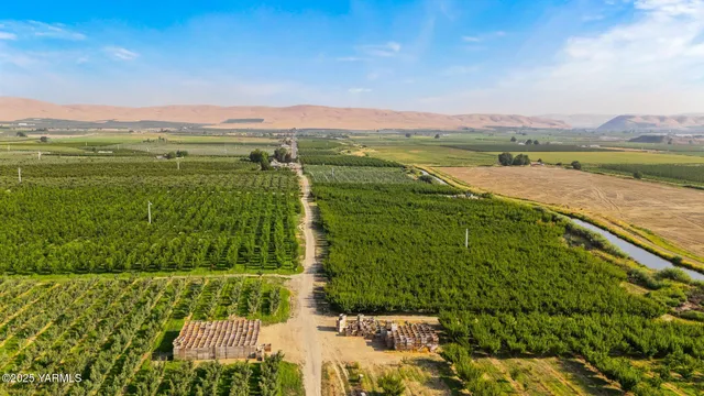 $850,000 | Nka Nka Jones / Riggs Road, Wapato, WA 98951