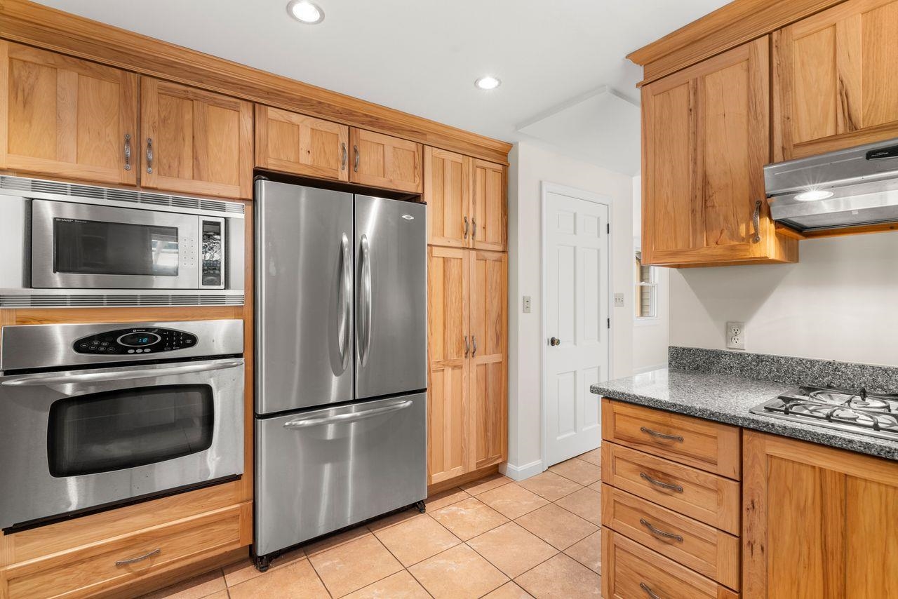 25 Birch Way New Hampton, NH 03256 - Photo 11 of 53