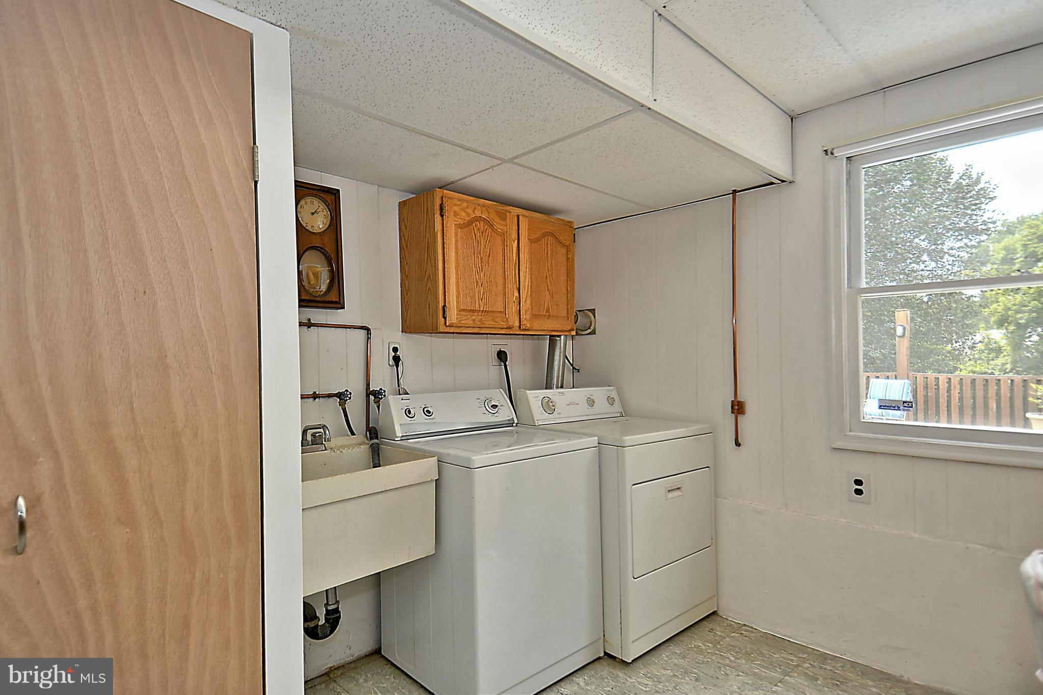 2401 Briggs Chaney Road Silver Spring, MD 20905 - Photo 22 of 27 Laundry Room