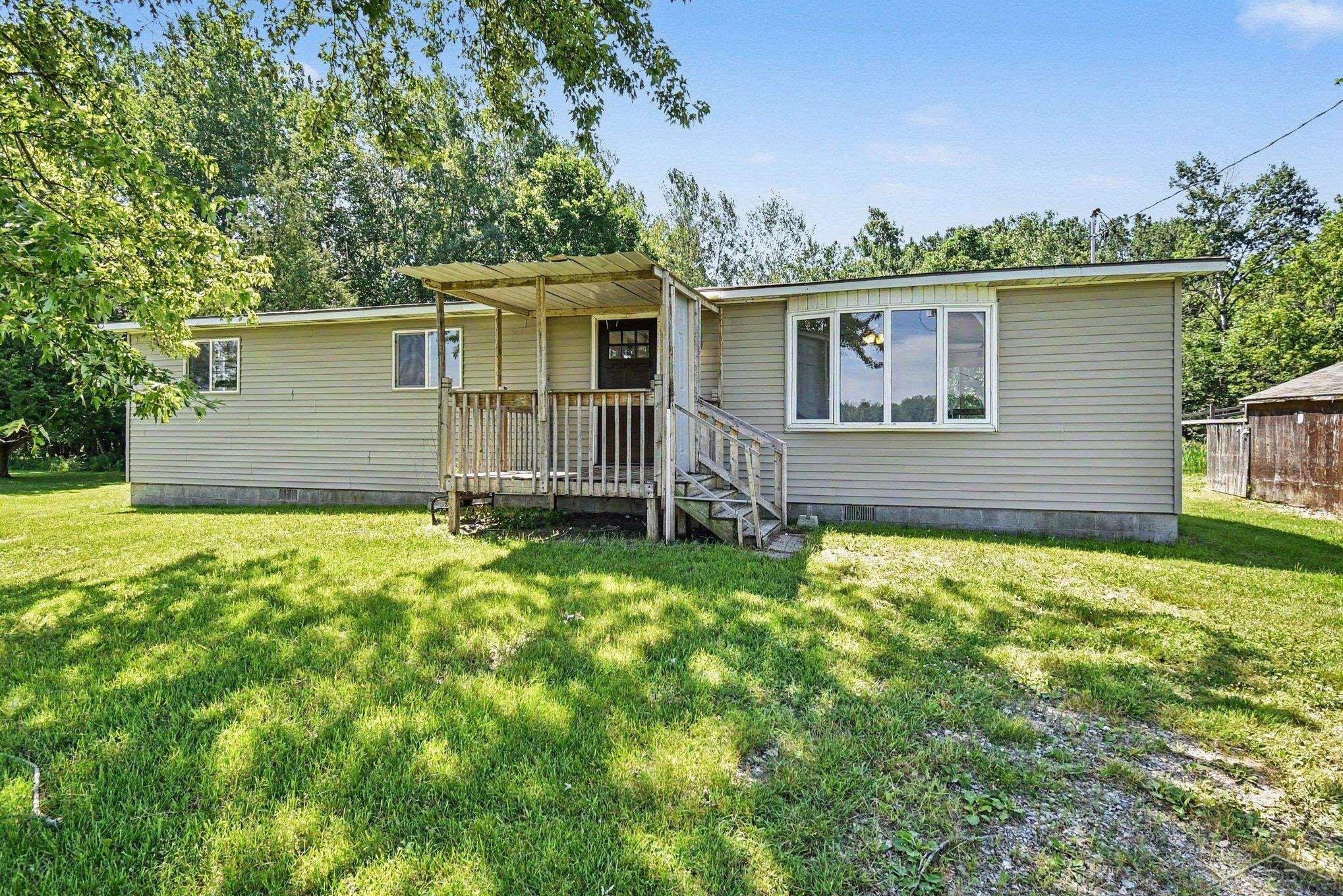 4300 Pinconning Road Rhodes, MI 48652 - Photo 13 of 16