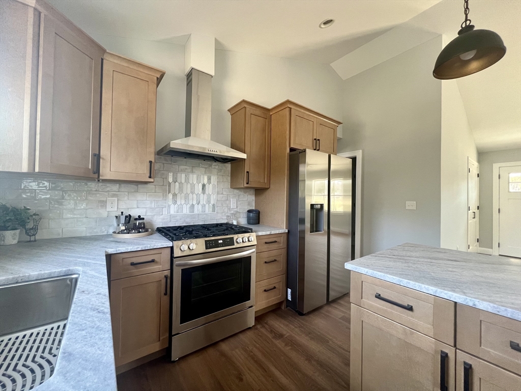 266 Old Lyman Road Chicopee, MA 01020 - Photo 12 of 37 Gallery Image 12