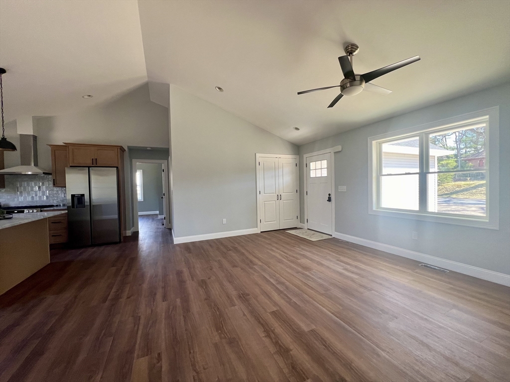 266 Old Lyman Road Chicopee, MA 01020 - Photo 3 of 37 Gallery Image 3