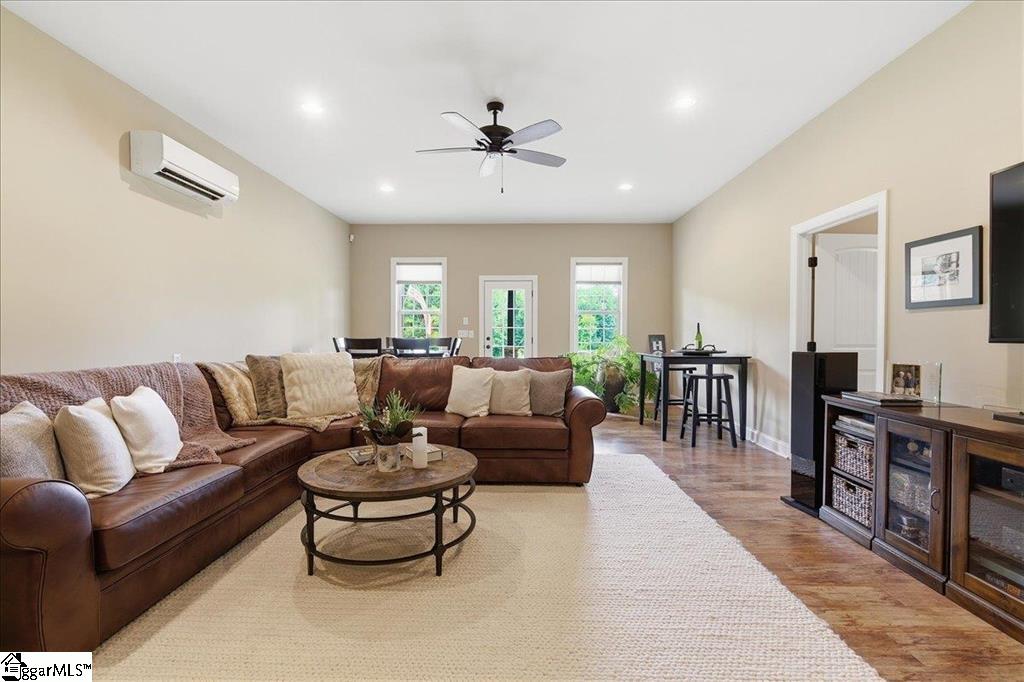 310 South Woodfin Ridge Drive Inman, SC 29349 - Photo 37 of 50 Gallery Image 37