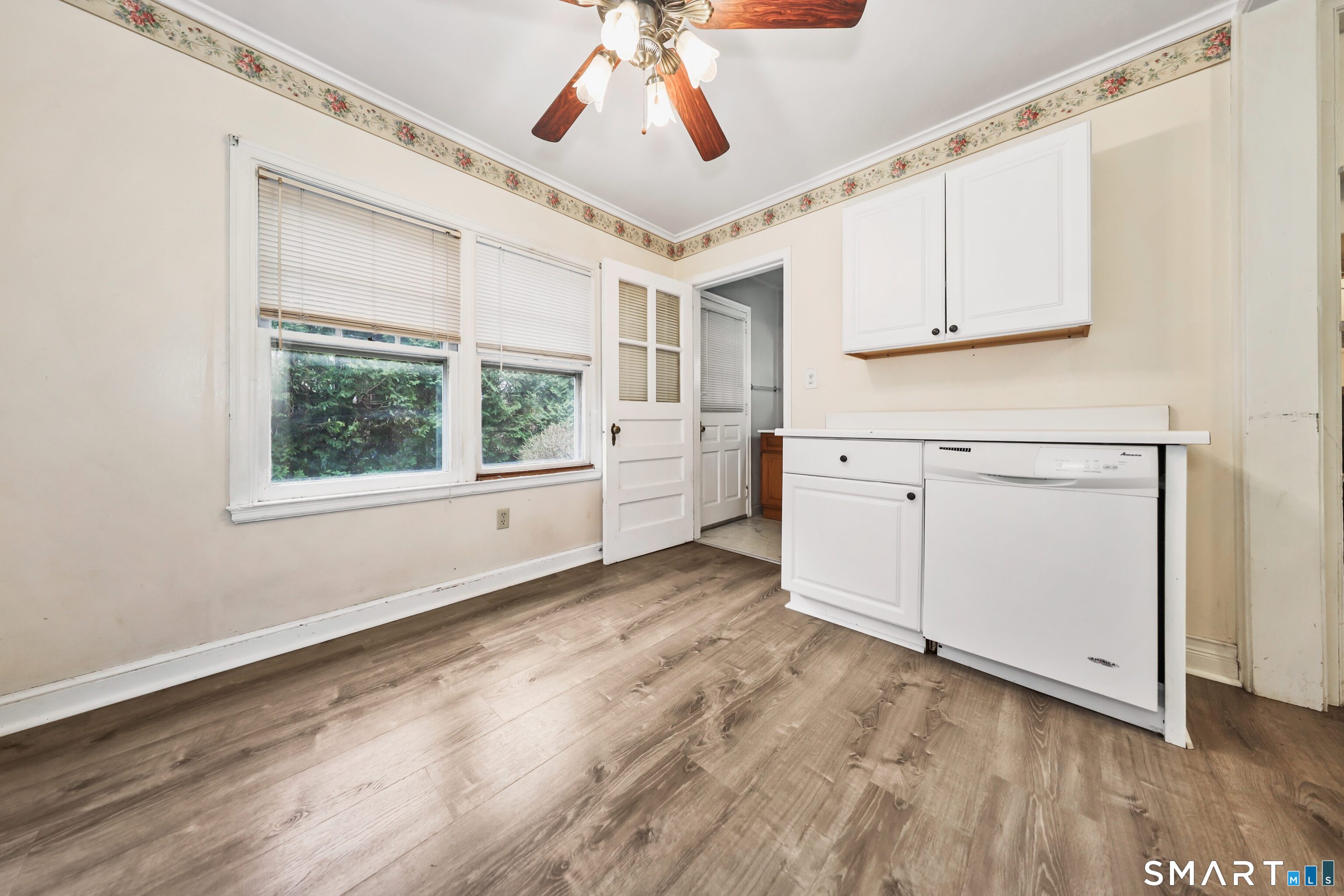 125 Tioga Street Torrington, CT 06790 - Photo 13 of 40 a view of a kitchen with electric appliances