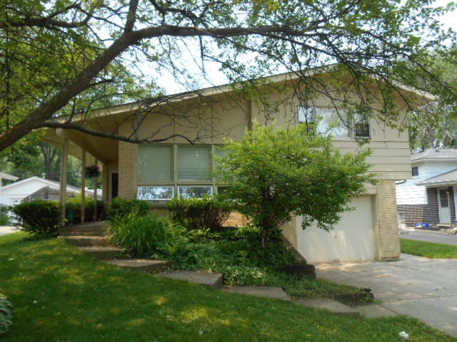 223 Harding Avenue Libertyville, IL 60048 - Photo 1 of 12