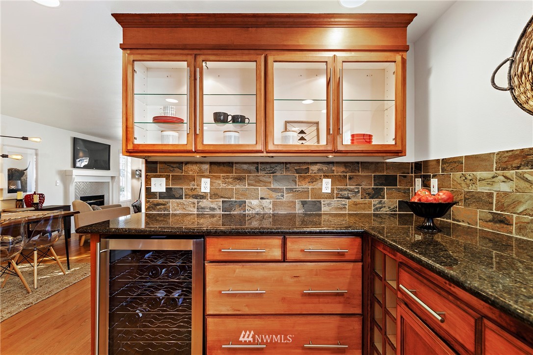 707 North 76th Street Seattle, WA 98103 - Photo 11 of 34 Gallery Image 11