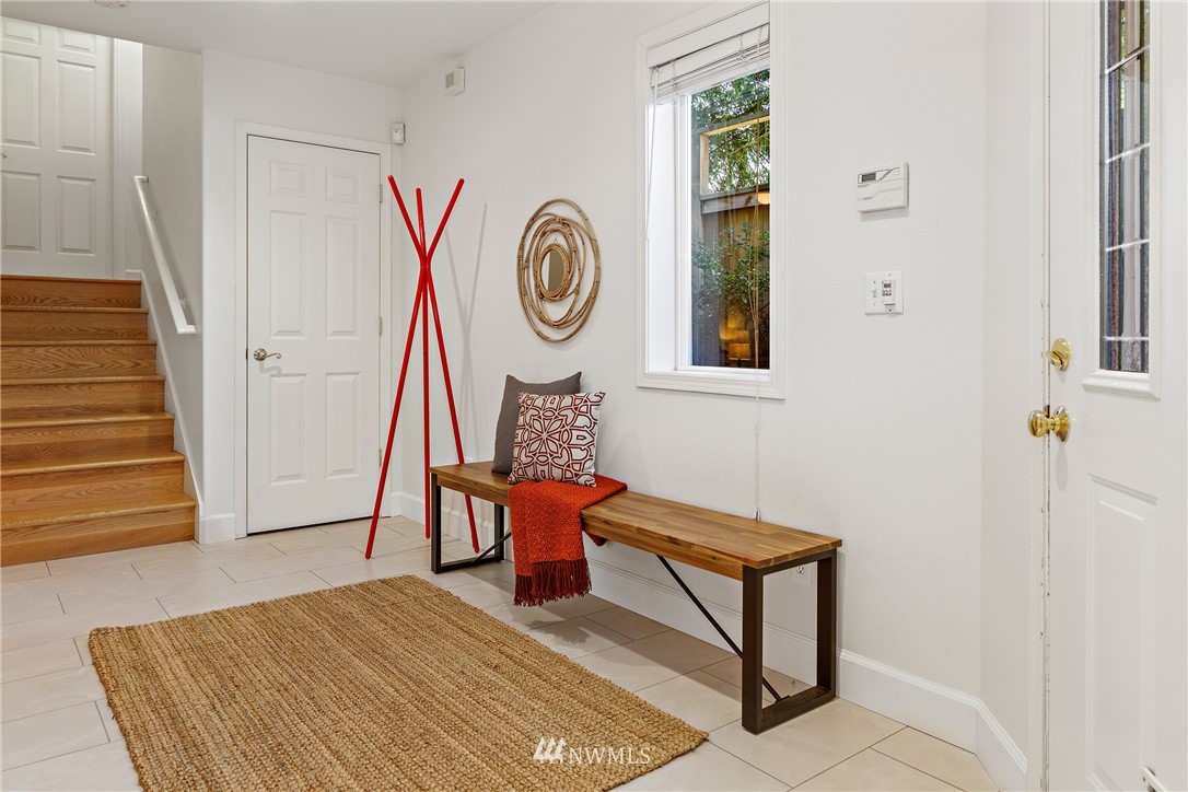 707 North 76th Street Seattle, WA 98103 - Photo 3 of 34 Gallery Image 3