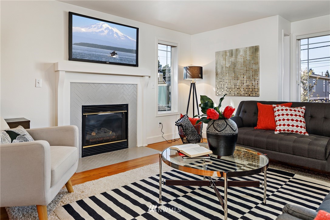 707 North 76th Street Seattle, WA 98103 - Photo 4 of 34 Gallery Image 4