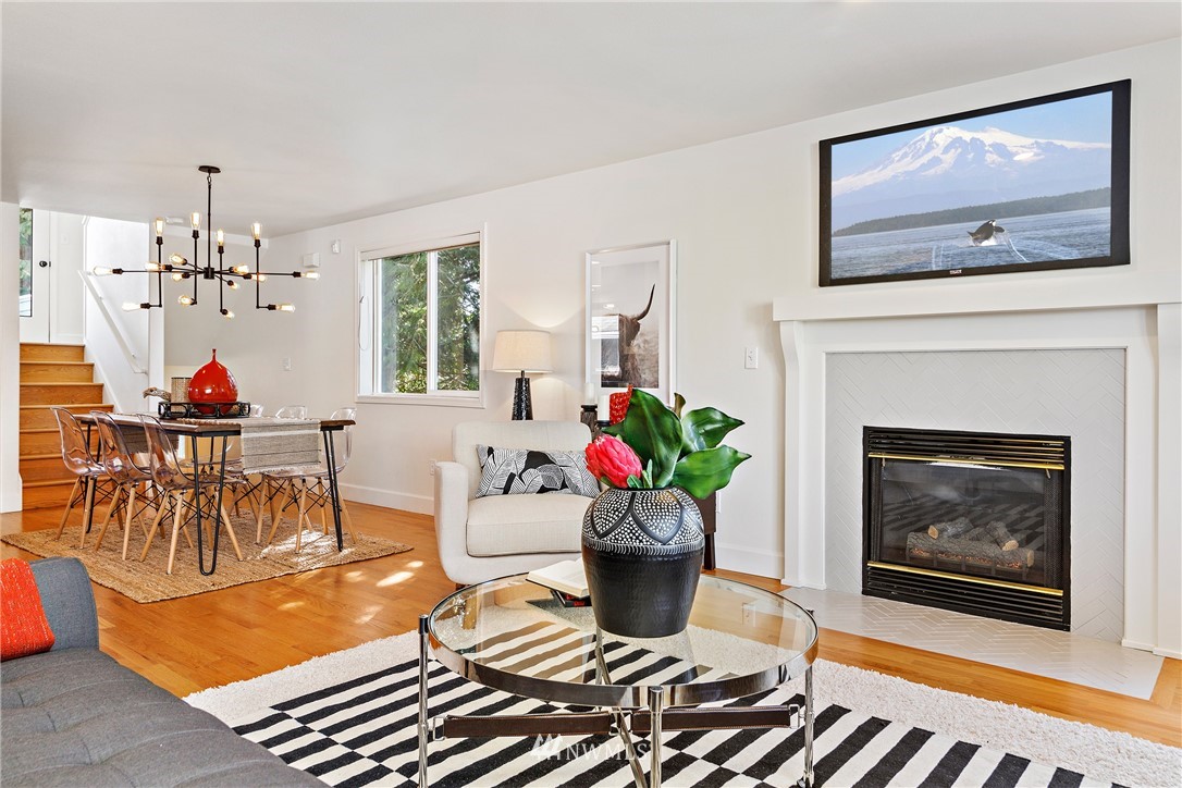 707 North 76th Street Seattle, WA 98103 - Photo 5 of 34 Gallery Image 5