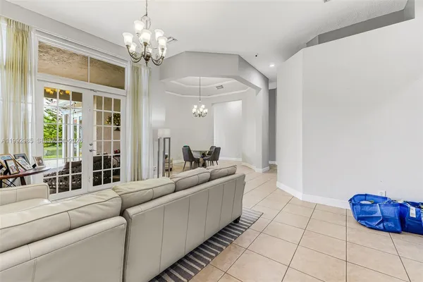 $5,500 | 16418 Northwest 14th Street, Pembroke Pines, FL 33028