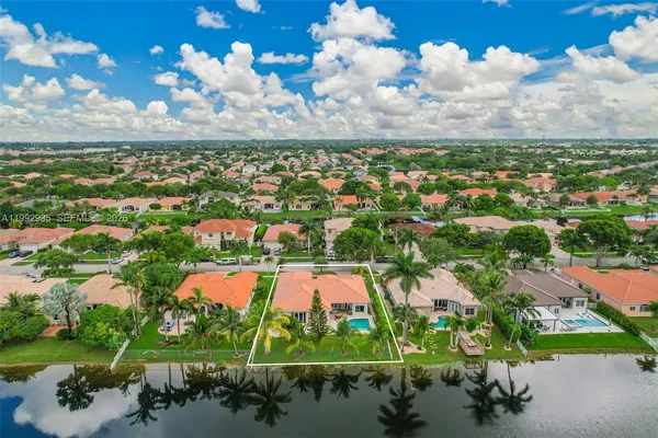 $5,500 | 16418 Northwest 14th Street, Pembroke Pines, FL 33028