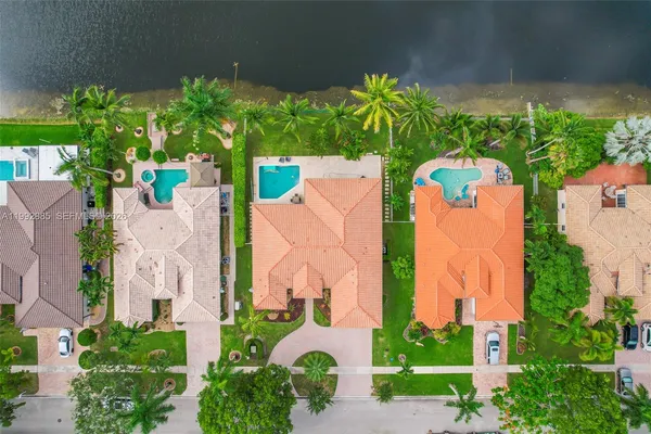 $5,500 | 16418 Northwest 14th Street, Pembroke Pines, FL 33028