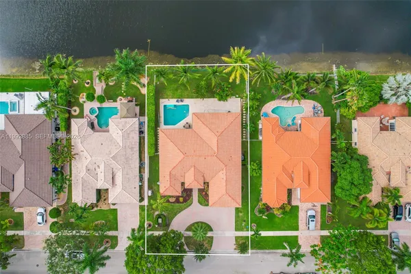 $5,500 | 16418 Northwest 14th Street, Pembroke Pines, FL 33028