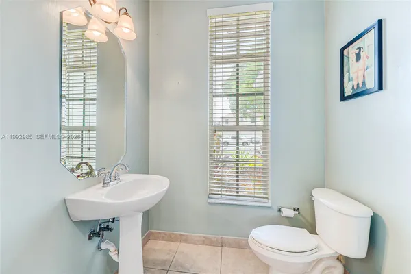 $5,500 | 16418 Northwest 14th Street, Pembroke Pines, FL 33028