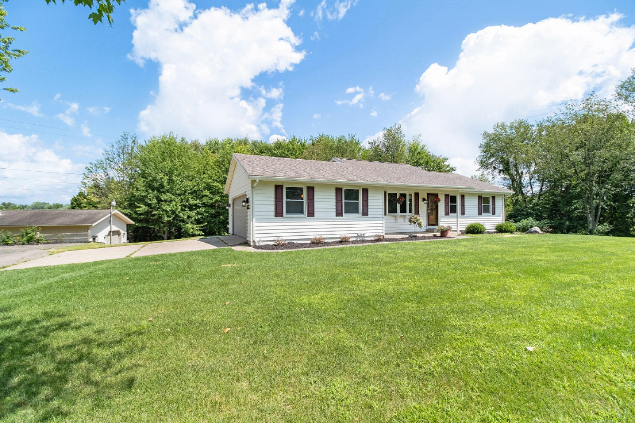 6210 Ravine Road Kalamazoo, MI 49009 - Photo 1 of 30 _DSF2926-