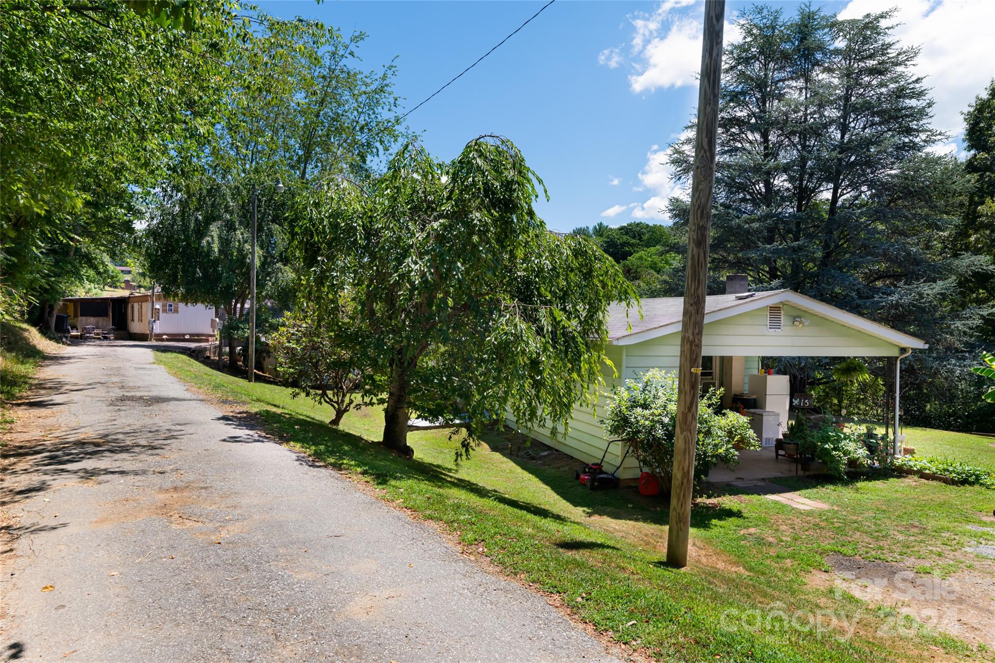 15 Upper Moffitt Road Asheville, NC 28805 - Photo 19 of 29 Gallery Image 19