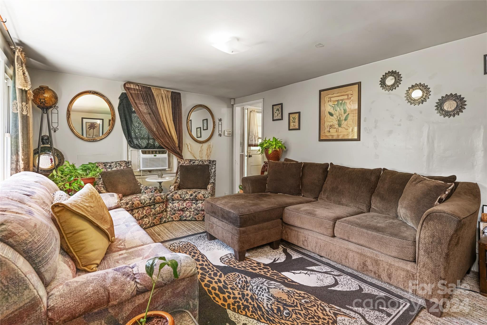 15 Upper Moffitt Road Asheville, NC 28805 - Photo 9 of 29 Gallery Image 9