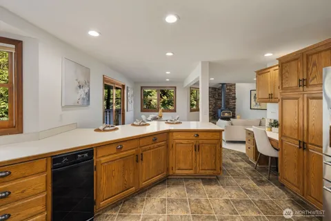 $1,198,000 | 8515 192nd Street Southwest, Edmonds, WA 98026